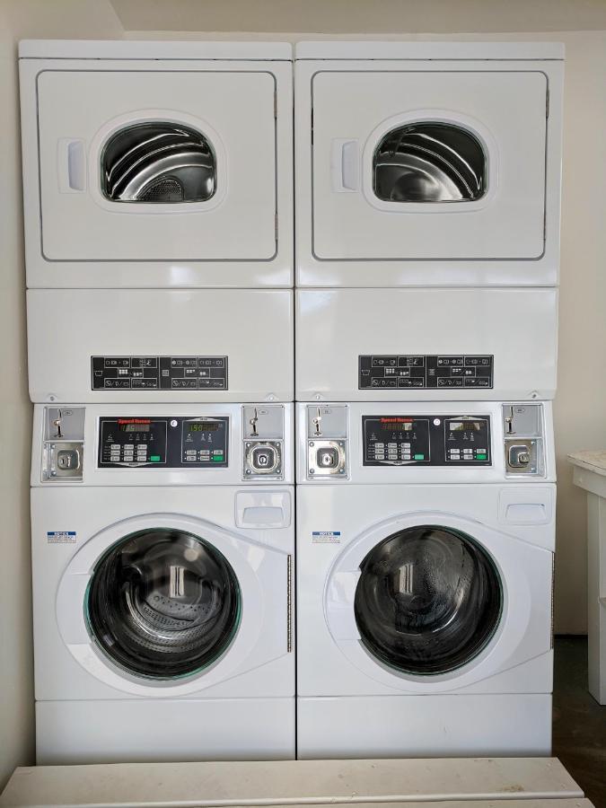 Bicknell Aquarius Inn מראה חיצוני תמונה